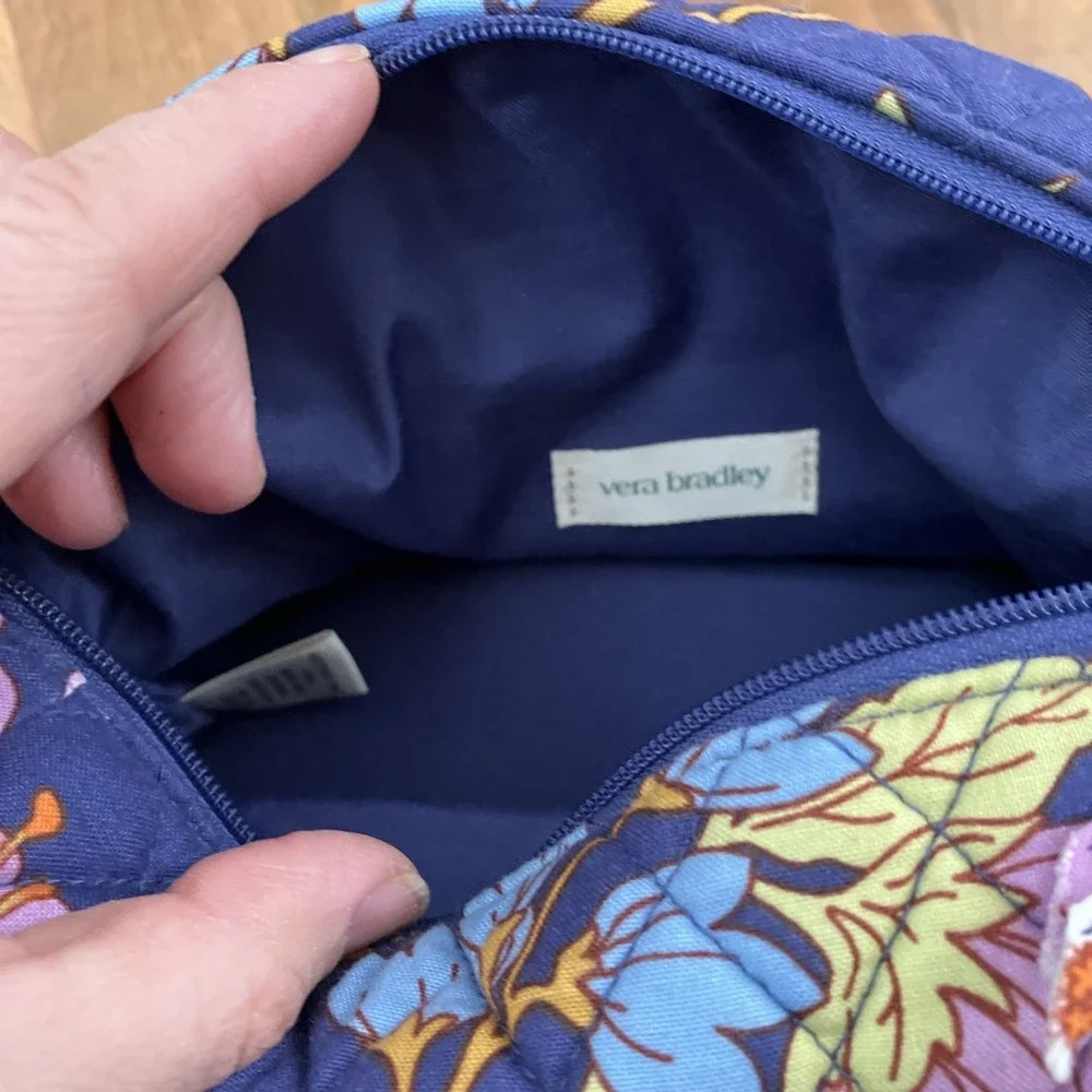 Vera‎ Bradley Retired Print Blue Floral Crossbody Purse Quilted Small Zip Top
